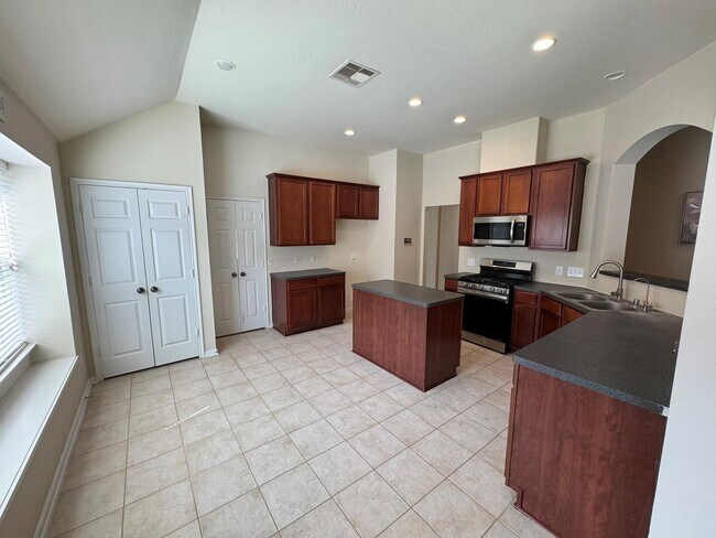 Building Photo - 9907 Rushing Springs Dr