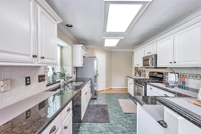 Building Photo - 6303 Carissa Ct