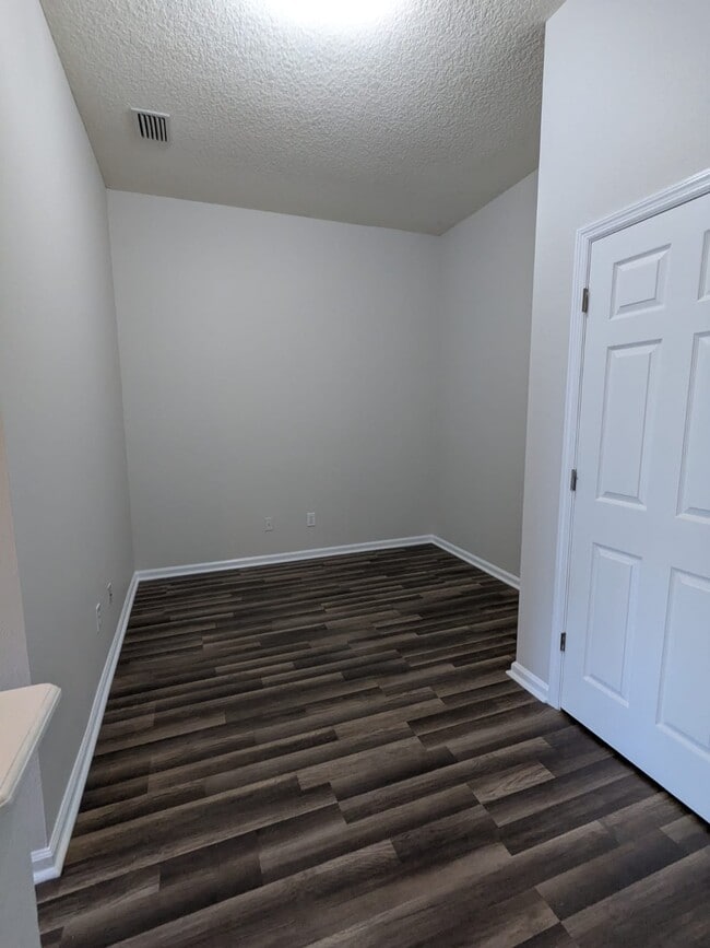Building Photo - 12996 High Tide Blvd