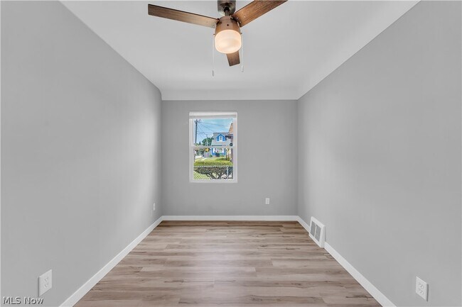 Building Photo - 4603 W 58th St