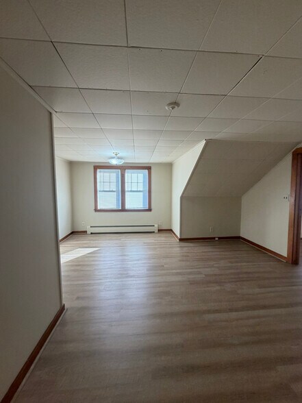 Building Photo - 190 Hoskins Rd