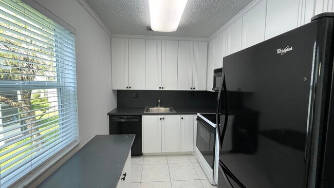 Building Photo - 268 Piedmont F