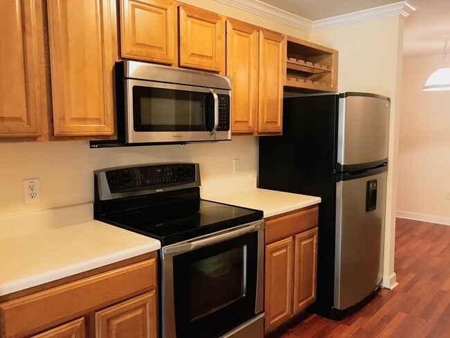 Building Photo - 18557 Bridle Club Dr