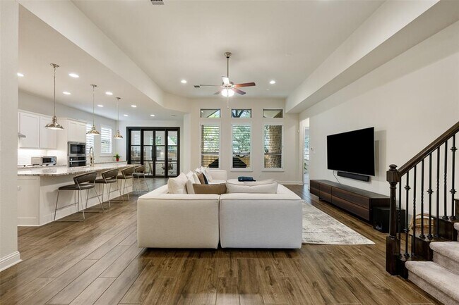 Building Photo - 713 Santa Catalina Wy