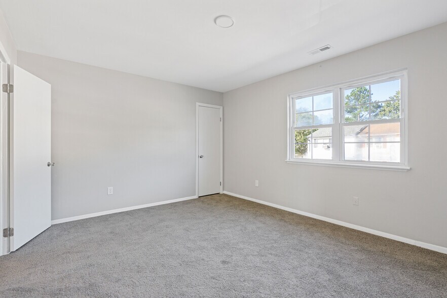 Building Photo - 405 Harbour North Dr