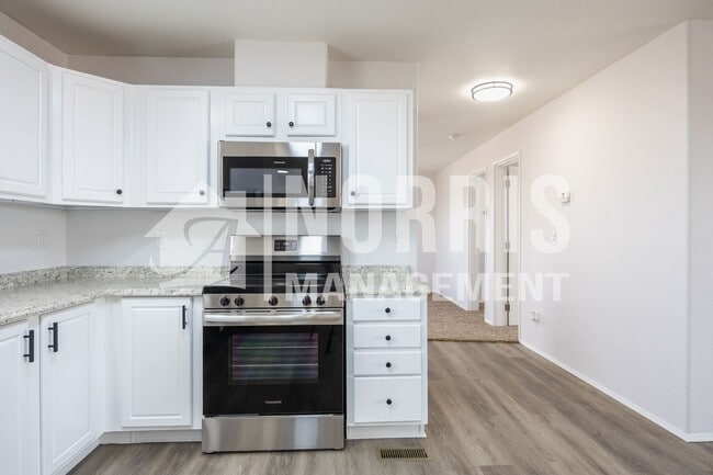 Building Photo - 17727 W Salvatore Ln