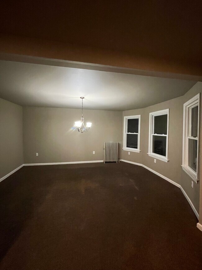 Building Photo - 1007 Clay Ave