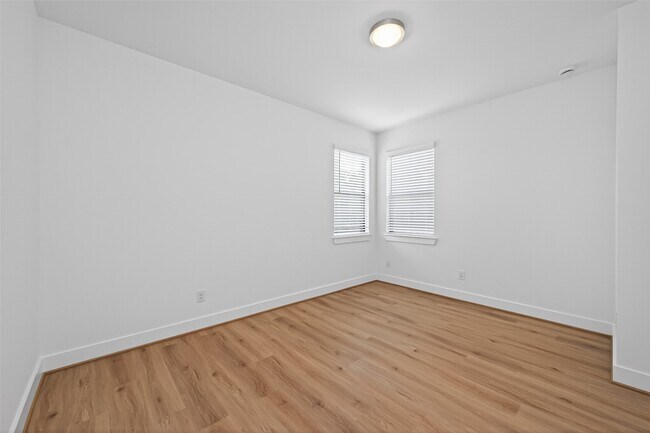 Building Photo - 7802 Longhorn Ballroom Dr