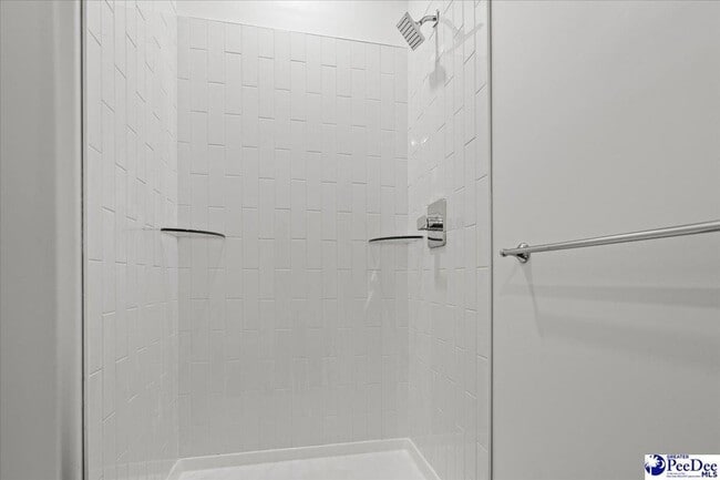 Building Photo - 1308 Twelve Oaks Ln