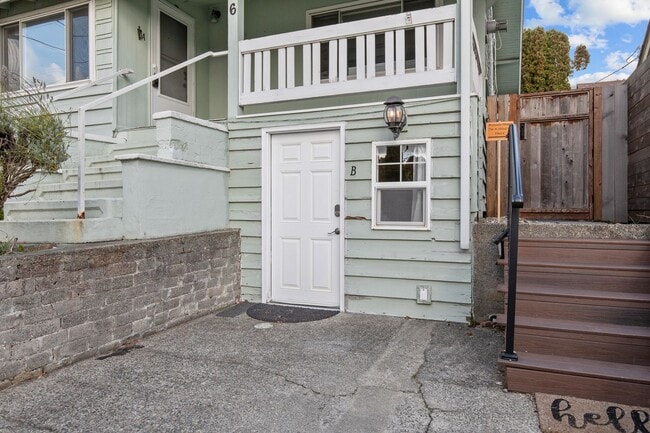 Building Photo - 5155