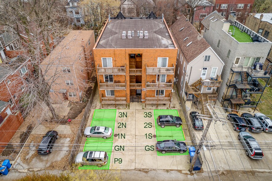 Building Photo - 3110 N Racine Ave