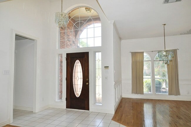 Building Photo - 6504 Beddo Ct