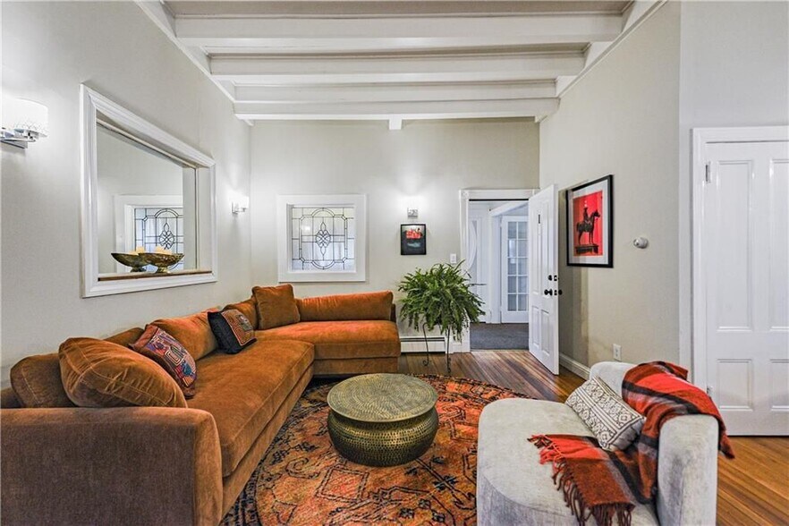 Building Photo - 7 Mt Vernon St