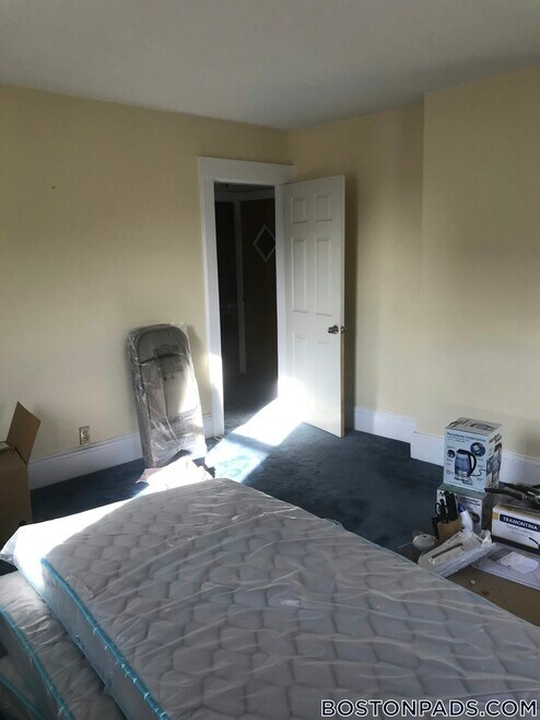 Building Photo - 20R Winship St