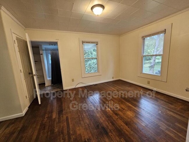 Building Photo - 248 S 719