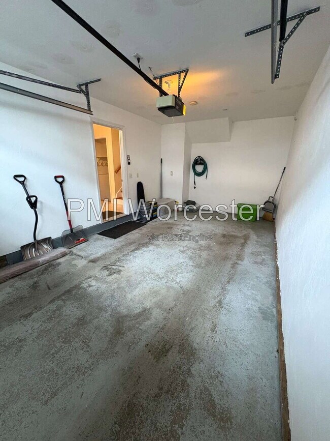 Building Photo - 67 N Quinsigamond Ave