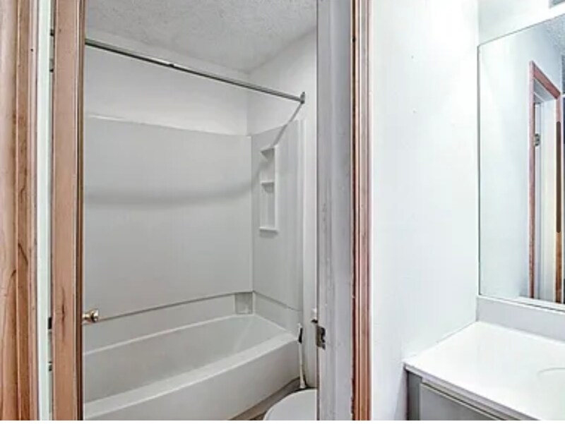 Building Photo - 22 Fox Ridge