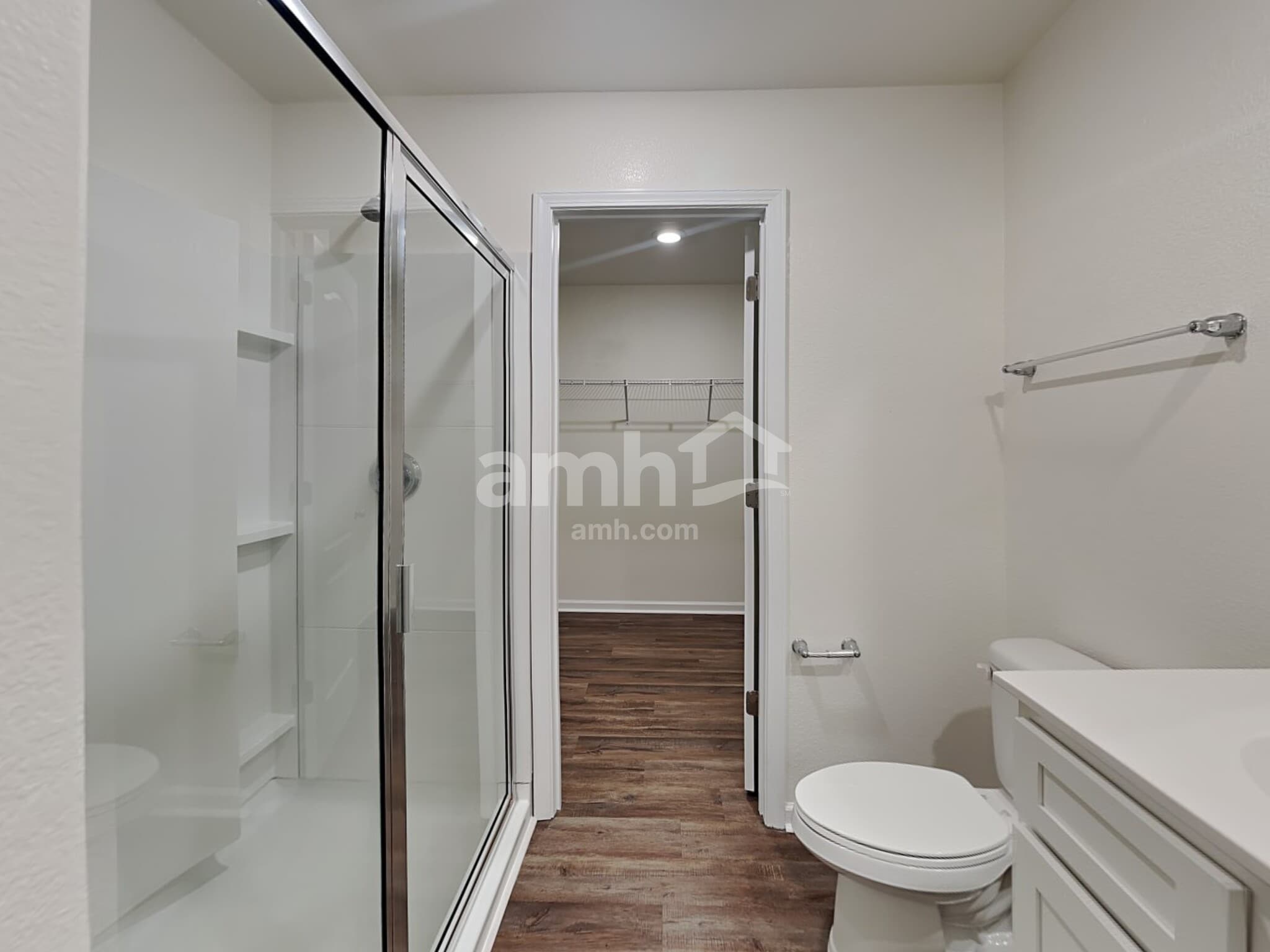 Building Photo - 2065 Southlea Dr