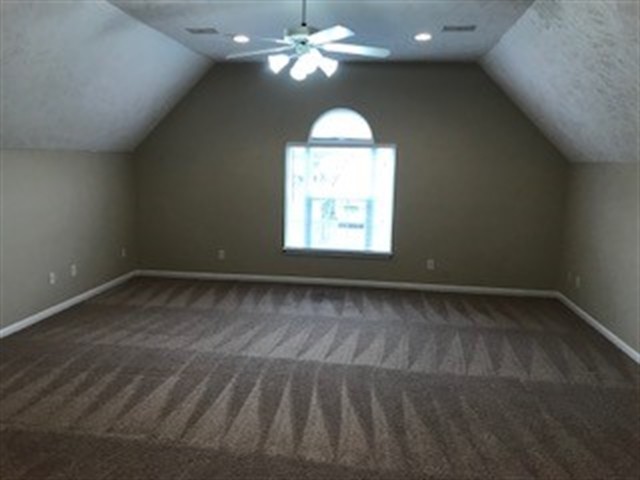 Building Photo - 1024 Longhunter Chase Drive