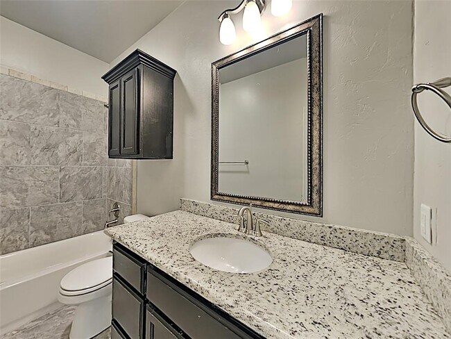 Building Photo - 8004 NW 160th Terrace