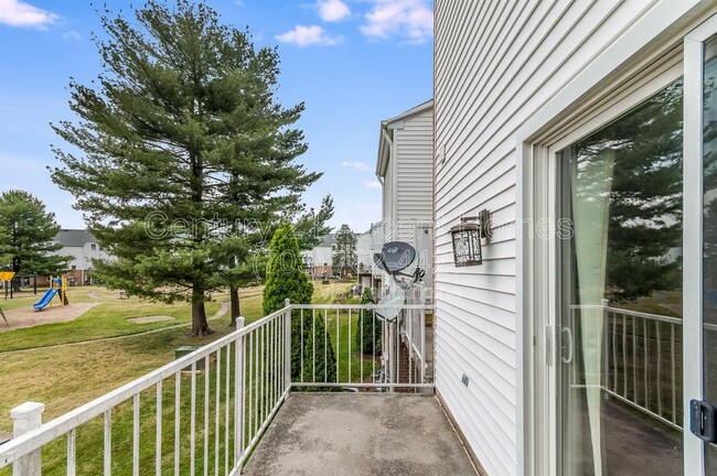 Building Photo - 14447 Cool Oak Ln