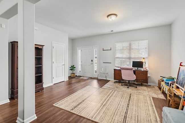 Building Photo - 246 Sessile Oak Rd