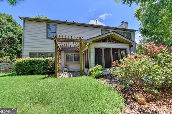 Building Photo - 7470 Brookwood Way