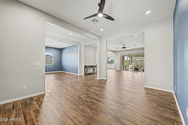Building Photo - 5116 N 185th Ave