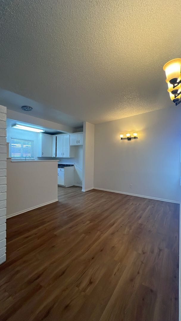 Building Photo - (APPLICATION PENDING) West Lancaster Home