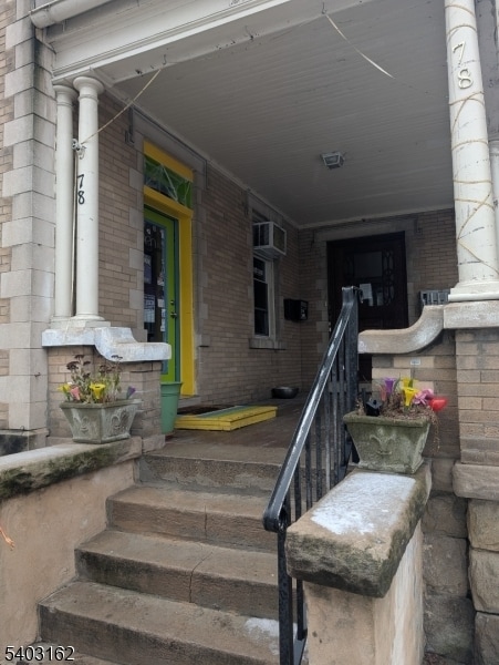 Building Photo - 78 S Main St