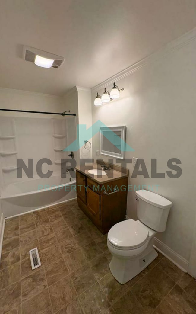 Building Photo - 113 S 2nd Ave