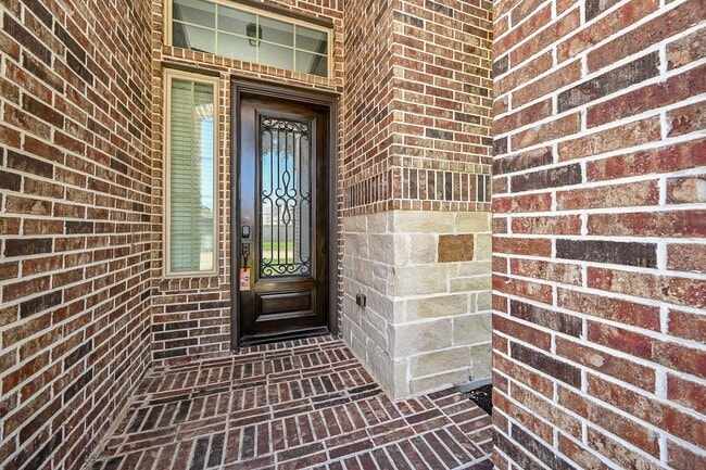 Building Photo - 30154 Southern Sky Dr