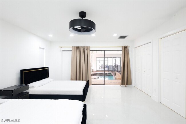 Building Photo - 1434 Archer St