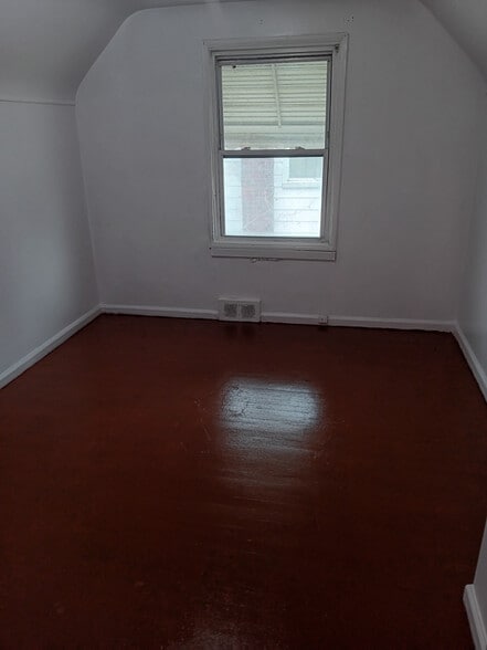 Building Photo - 16306 Tacoma St