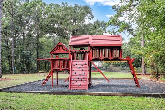 Building Photo - 147 Higginson Dr