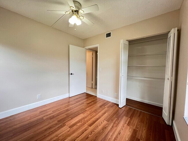 Building Photo - 21890 Lake Forest Cir