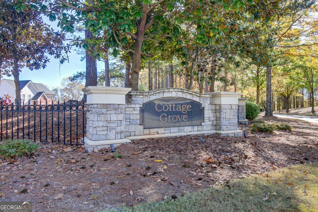 Building Photo - 112 Cottage Grove