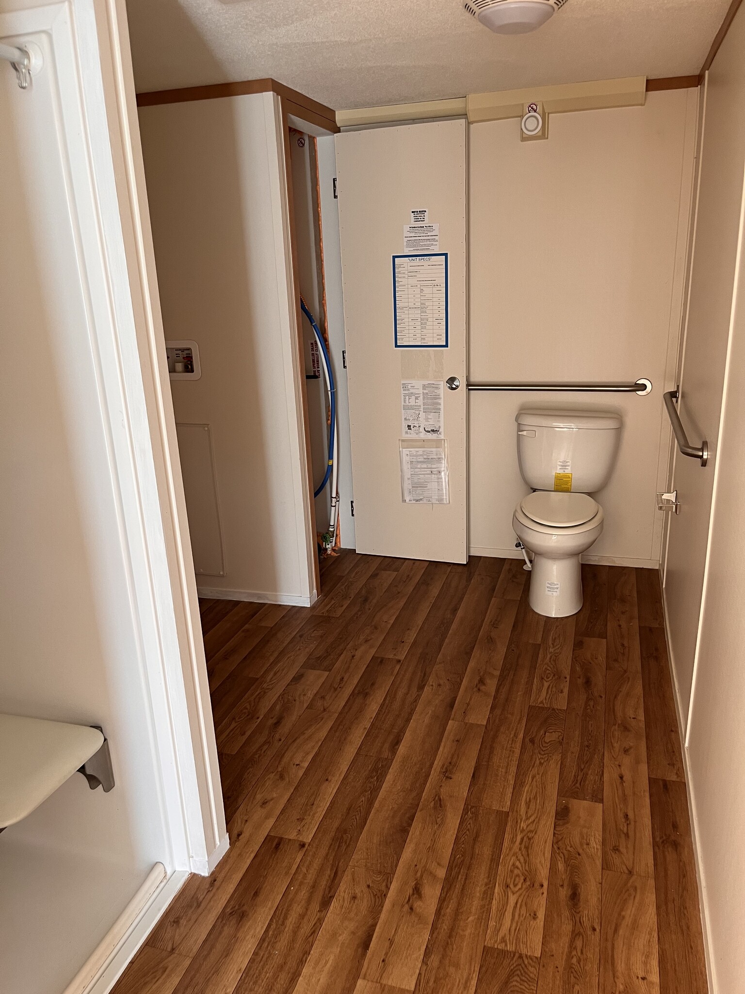 Large Handicap Accessible Bathroom - 52 Meadowview Ln