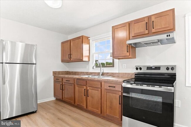 Building Photo - 102 Linwood Ct
