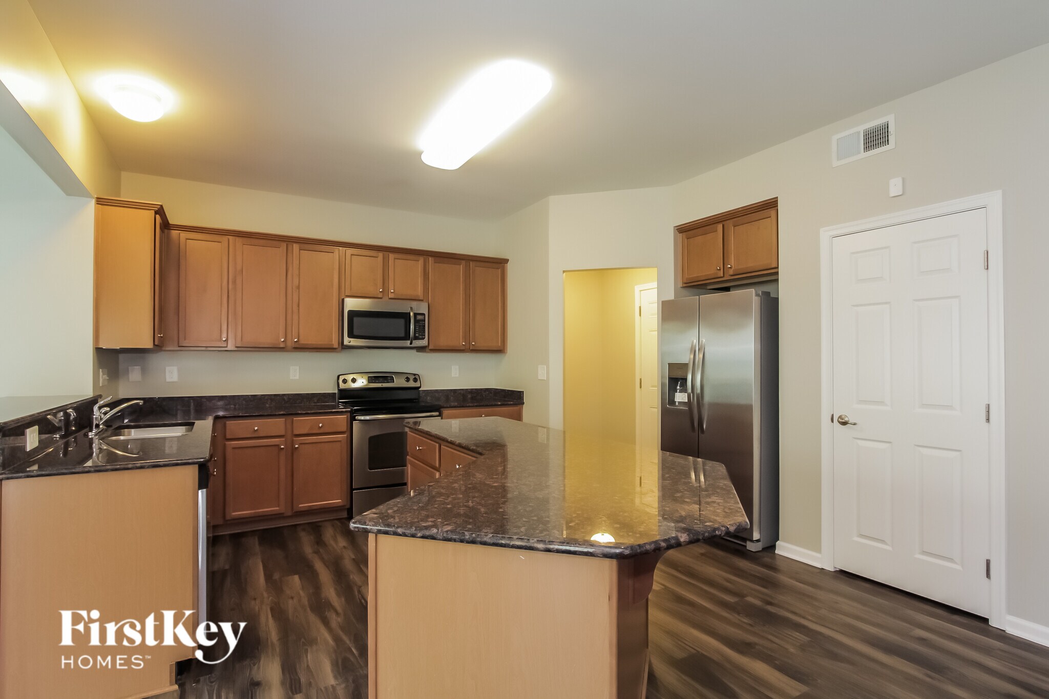 Building Photo - 3010 Robusta Court