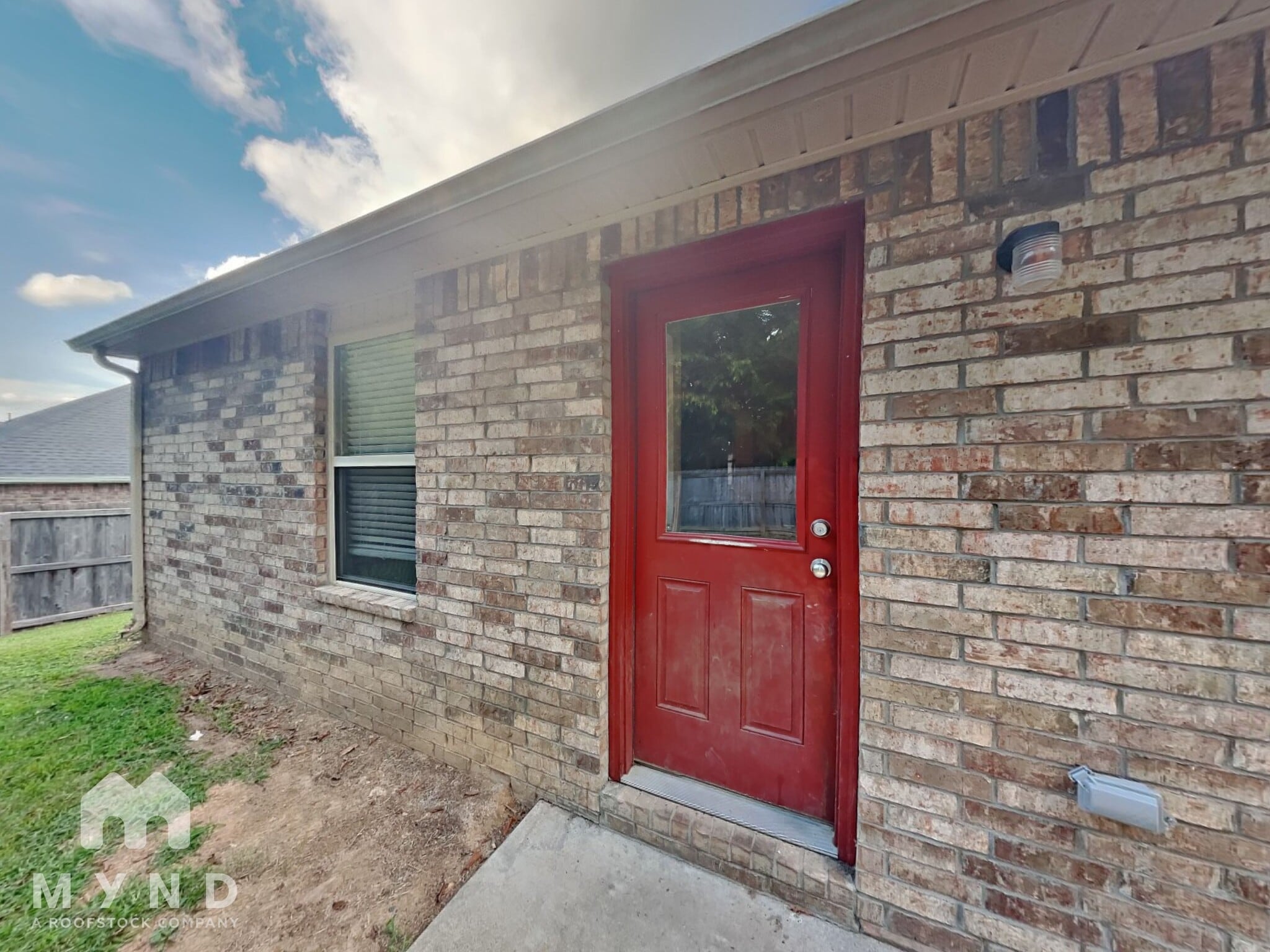 Building Photo - 1101 Sundowner Ranch Ave