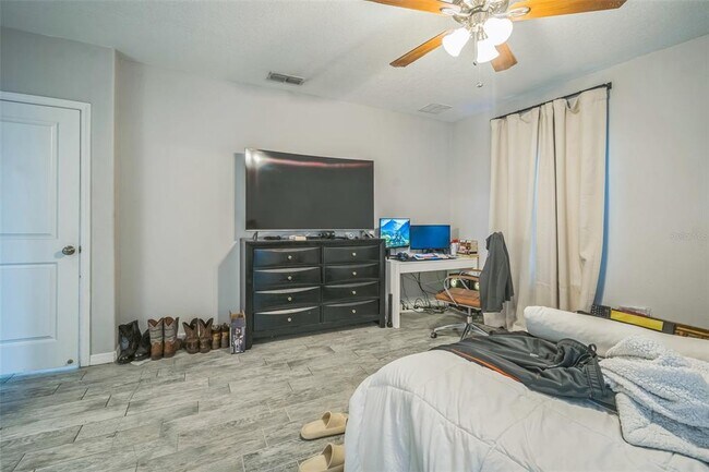 Building Photo - 3610 N Tampa St