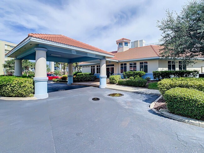 Building Photo - Beautiful Ocean Walk Condo Available February 28th