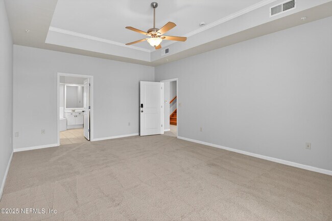 Building Photo - 400 E Bay St