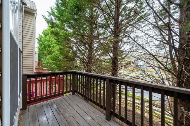 Building Photo - 77 Harbour Heights Dr