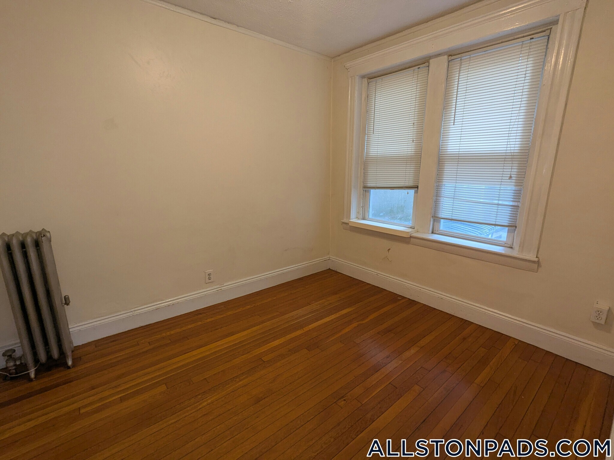 Building Photo - 33 Walbridge St