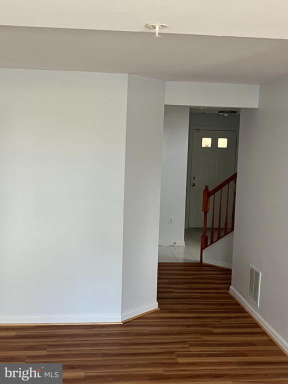 Building Photo - 9611 Juniper Dr