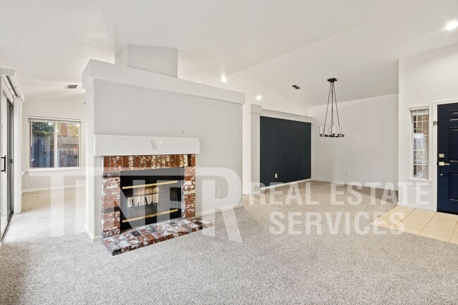 Building Photo - 134 John Henry Cir