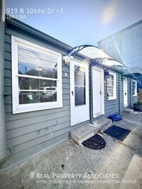 Building Photo - 919 N 104th St