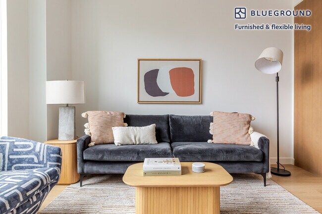 Building Photo - 655 Union St